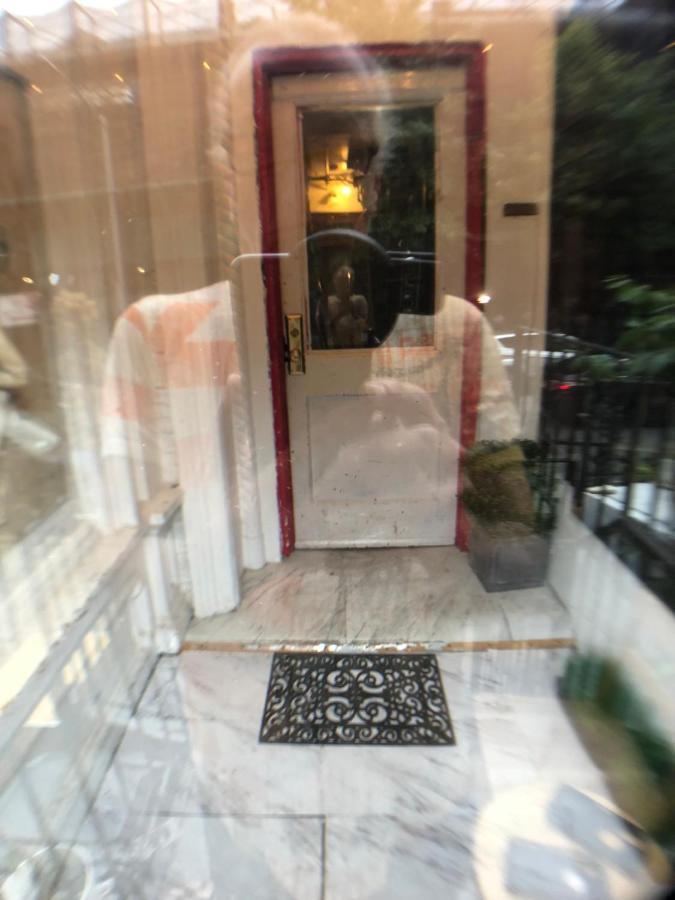 Private Room In Manhattan Nova Iorque Exterior foto